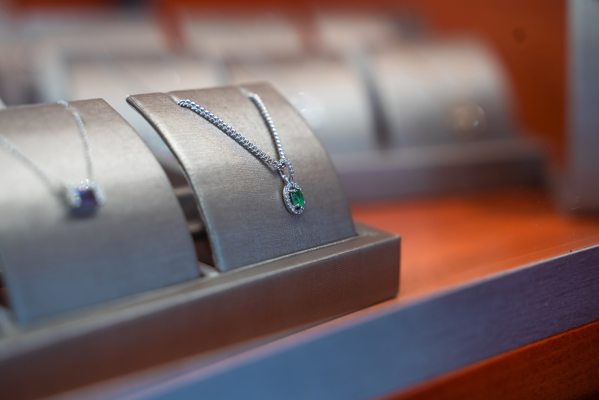 The Jewelry Link Precious Stone Necklaces